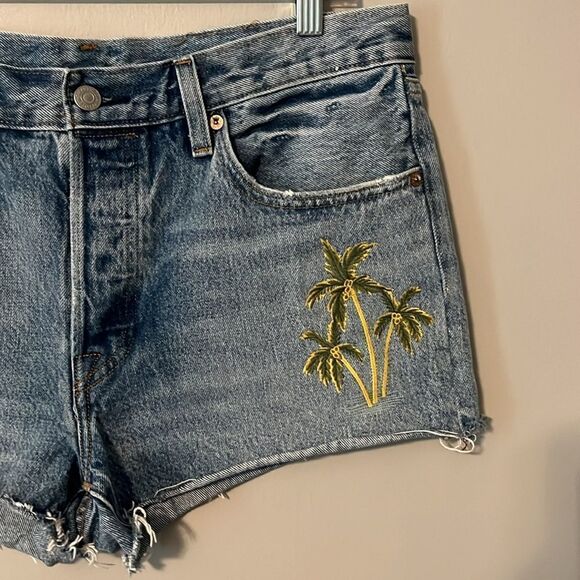 Levi's Denim Jean Shorts Palm Trees Button Fly Size 31 - Picture 3 of 12